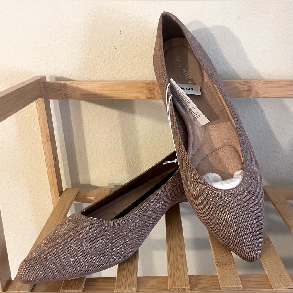 NEW…Old Navy Soft-Knit Pointed-Toe Ballet Flats - Picture 4 of 4